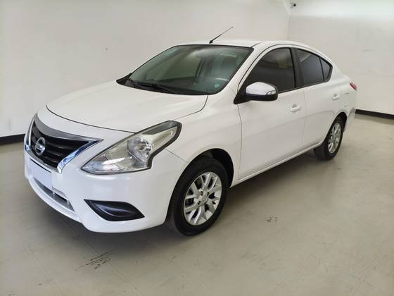 NISSAN VERSA 1.6 16V FLEXSTART SV 4P XTRONIC NISSAN VERSA 1.6 16V FLEXSTART SV 4P XTRONIC